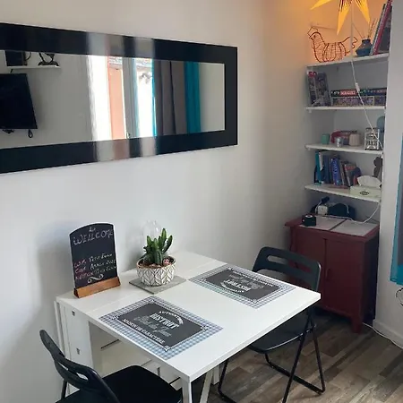 Cosy Nest From 10 Minutes Paris Centre Apartment *