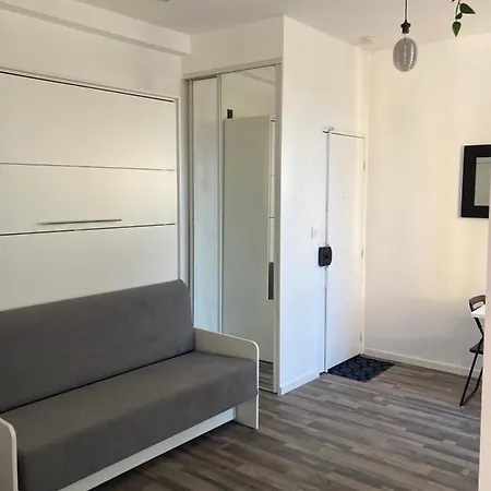 Cosy Nest From 10 Minutes Paris Centre Apartment
